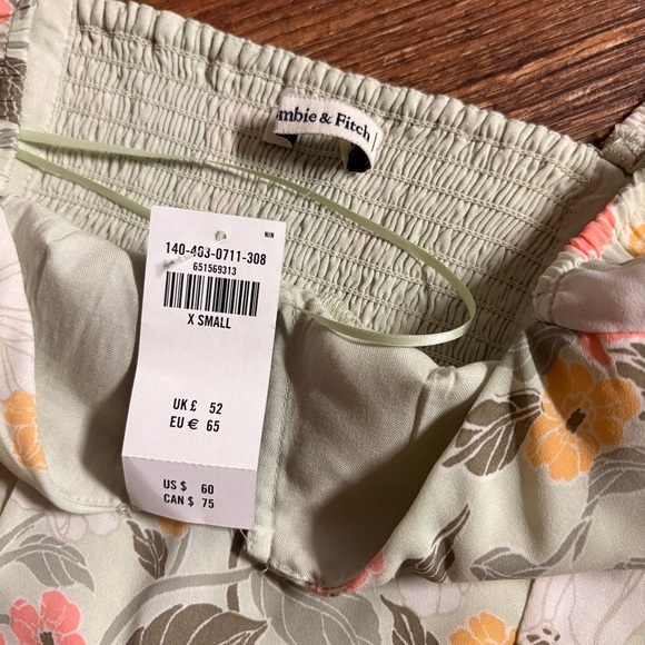 Abercrombie & Fitch Sweetheart Floral Smock Crop Top Blouse - Picture 4 of 5